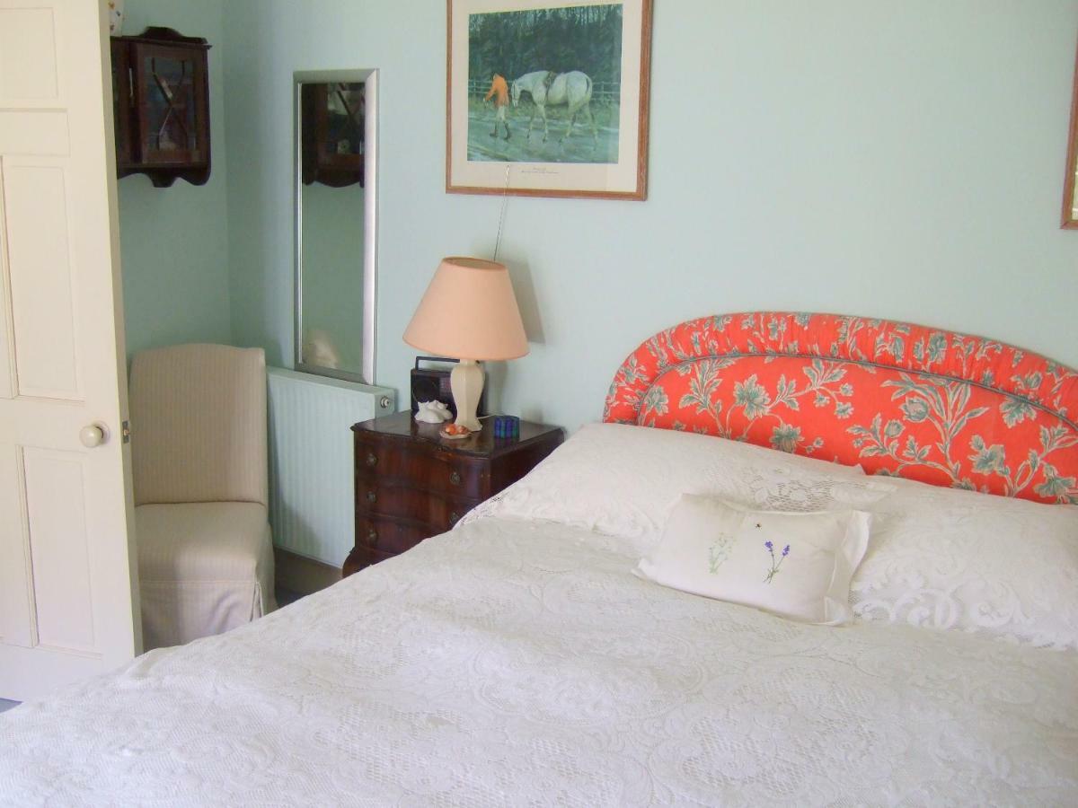 Westcourt Farm Bed & Breakfast Shalbourne Bagian luar foto